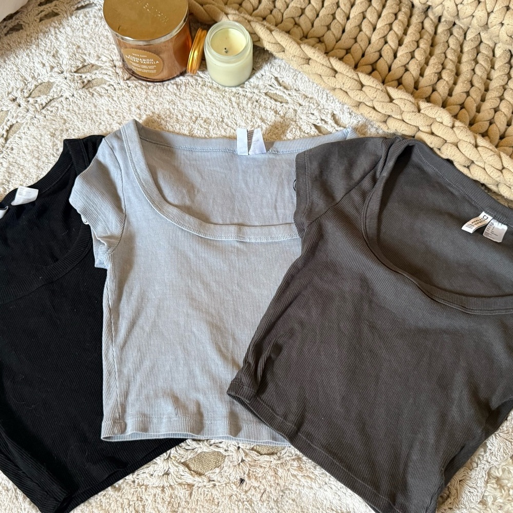 H&M Divided Light Blue Ribbed Top